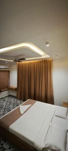 GIRASSOL the hill villa