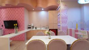 Almond Kids Poolvilla Nampo