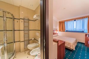 Single Room with French Bed