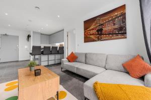 Modern Luxurious Central Apartment