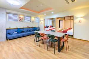 COCOSTAY ユートピア十日市#201 Grate location 平和記念公園まで徒歩5分 電停まで徒歩1分 広々12名宿泊可能