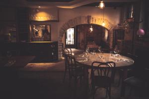 Hotels La Rotisserie du Chambertin : photos des chambres