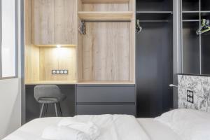 1 chambre modern D rue St-Honoré D, Hypercentre proche du Palais