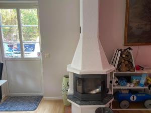 Grand 5 Room Villa in Kallfors, Järna, Stockholm near Forest, the Baltic Sea and a Golf course - a whole house no shared rooms