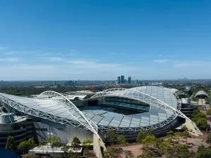 New Olympic park 3Beds Condo -Parking, Pool, Gym - Flemington