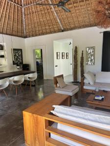 Villa Ilo magic 250 m2 great location in a 750 m2 Land