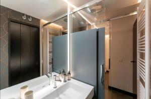 Retiro at Your Doorstep Enjoy the Heart of Madrid