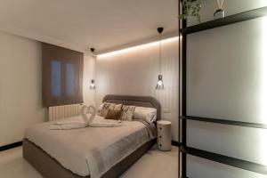 Retiro at Your Doorstep Enjoy the Heart of Madrid