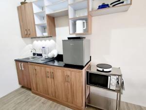 Joms Minimalist Crib Nuvali