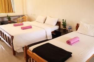 THE MOUNT VIEW CASTLE HOTELS and RESORTS
