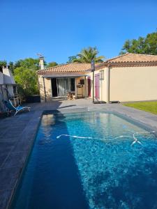 belle maison beau cadre - 3hvězdičkové hotely ve městě Begles