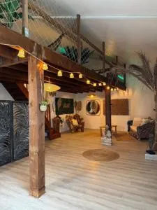 Appart Loft Balneo Jacuzzi Wifi Clim et Parking - Saint-Brès