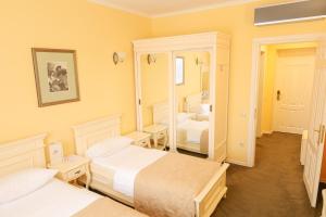 Twin Room room in СПА-Готель RESPECT
