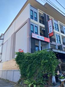 NOMAD HOSTEL KRABI AND TRAVEl