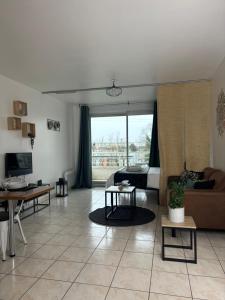 Appartements Studio lumineux sans vis a vis avec balcon prive : photos des chambres