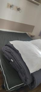 Campings Mobil Home 2 chambres 5 lits Empl J07 : photos des chambres