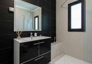 Villa Lucio by SAPvillas