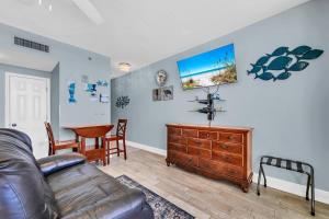 Majestic Beach Towers 1-1412