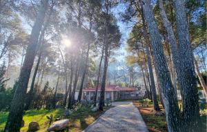 Amazing Home In Macastre With Sauna