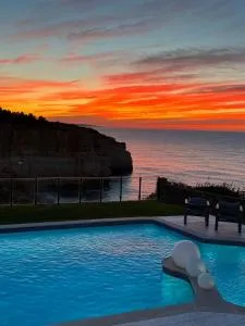 Seafront View next to the famous “Benagil Caves” - 贝纳吉