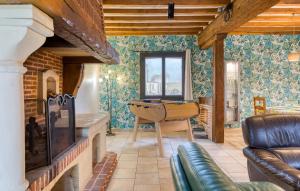 Maisons de vacances 5 Bedroom Gorgeous Home In Ganzeville : photos des chambres