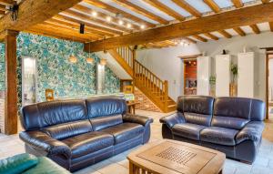 Maisons de vacances 5 Bedroom Gorgeous Home In Ganzeville : photos des chambres
