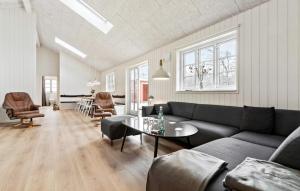 Stunning Home In Glesborg With Sauna