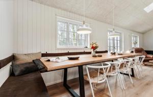 Stunning Home In Glesborg With Sauna