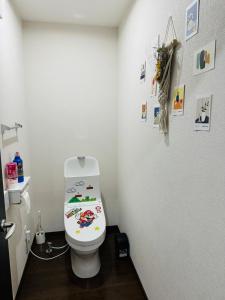 SHINSEKI 303 NEW OPen 割引あり 千鳥橋駅徒歩8分 USJまで近い 難波まで電車11分 2LDK広いリービング