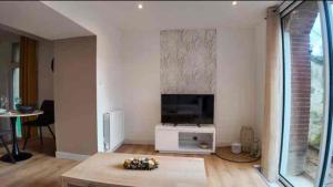 Cosy T2 avec extérieur et vue