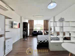 Bin Home near Airport