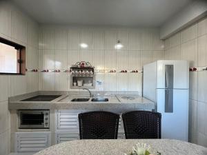 #47-E - (Refúgio e Mar) Hospedagem em Canto Grande, Bombinhas