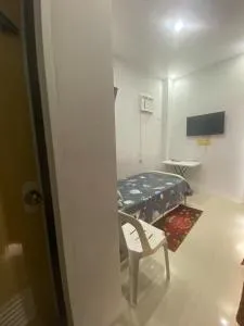 TonCil HomeStay with Balcony - 塔里萨伊