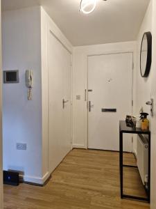 Quibid Cozy Corner Escape QS018