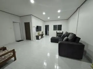 Rich home in Phuket - Ban Na Kha