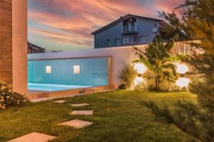 Villa Elena Deluxe in Fazana for 8 people with whirlpool & private pool only 400 m from the beach