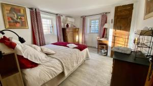 Fermes Mas de Veroncle, piscine et quietude a Gordes : photos des chambres