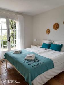 Maisons de vacances Tres belle villa vue mer - Piscine a debordement : photos des chambres