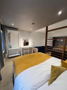 Beautiful City Centre Apartment