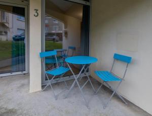 Appartements Vaste loft face a la plage, vue mer : Appartement 2 Chambres