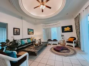 Casa Vista Talisay Overlooking House With Pool cel - Toledo