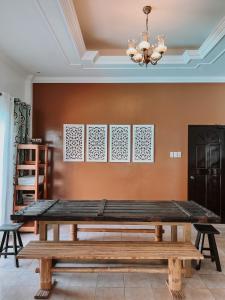 Casa Vista Talisay Overlooking House With Pool cel