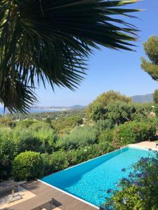 Maisons de vacances Tres belle villa vue mer - Piscine a debordement : photos des chambres