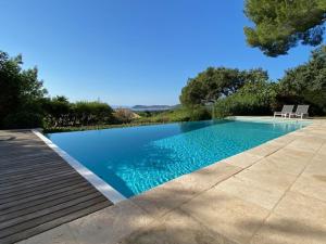 Très belle villa vue mer - Piscine à débordement