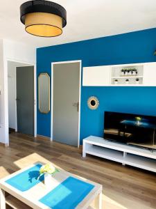 Bel appartement côté Port avec Piscine & Tennis proche Plage