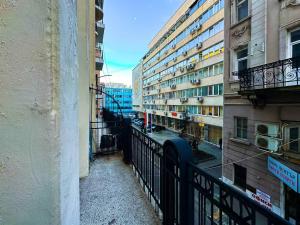 Center Stay Stylish 2BR near Serdika Metro