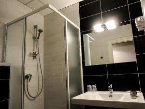 Hotels Hotelo Lyon Ainay : photos des chambres