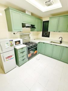 Beautiful 2 bedrooms apartment-15B