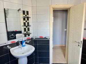 Boulevard Views - Central Tirana Apartments