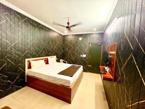 Hotel Govindh Heights
